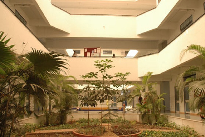 https://cache.careers360.mobi/media/colleges/social-media/media-gallery/12267/2019/2/19/College Building Of Allana College of Architecture Pune_Campus-View.jpg